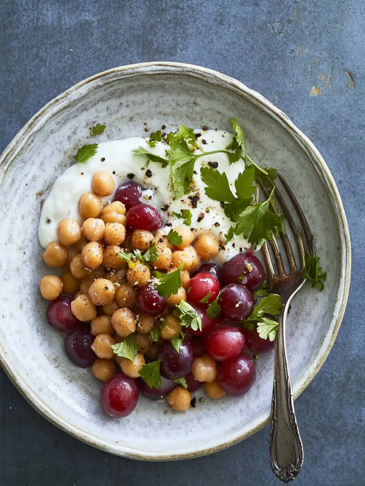 Spiced Chickpeas and Grapes with Yogurt for Vibrant Health 4 Spiced Chickpeas and Grapes with Yogurt